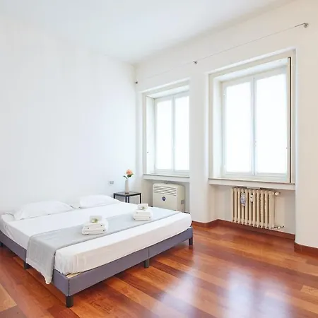 Porta Nuova Luxury 8 Minutes From The Duomo, With Ac And Wifi 公寓 *